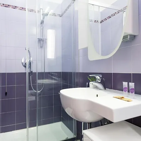 Easylife - Comfortable In Sant'ambrogio Apartment *